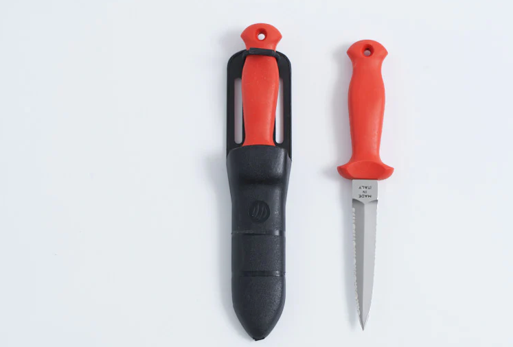 REDTIDE DUAL SERRATED KNIFE