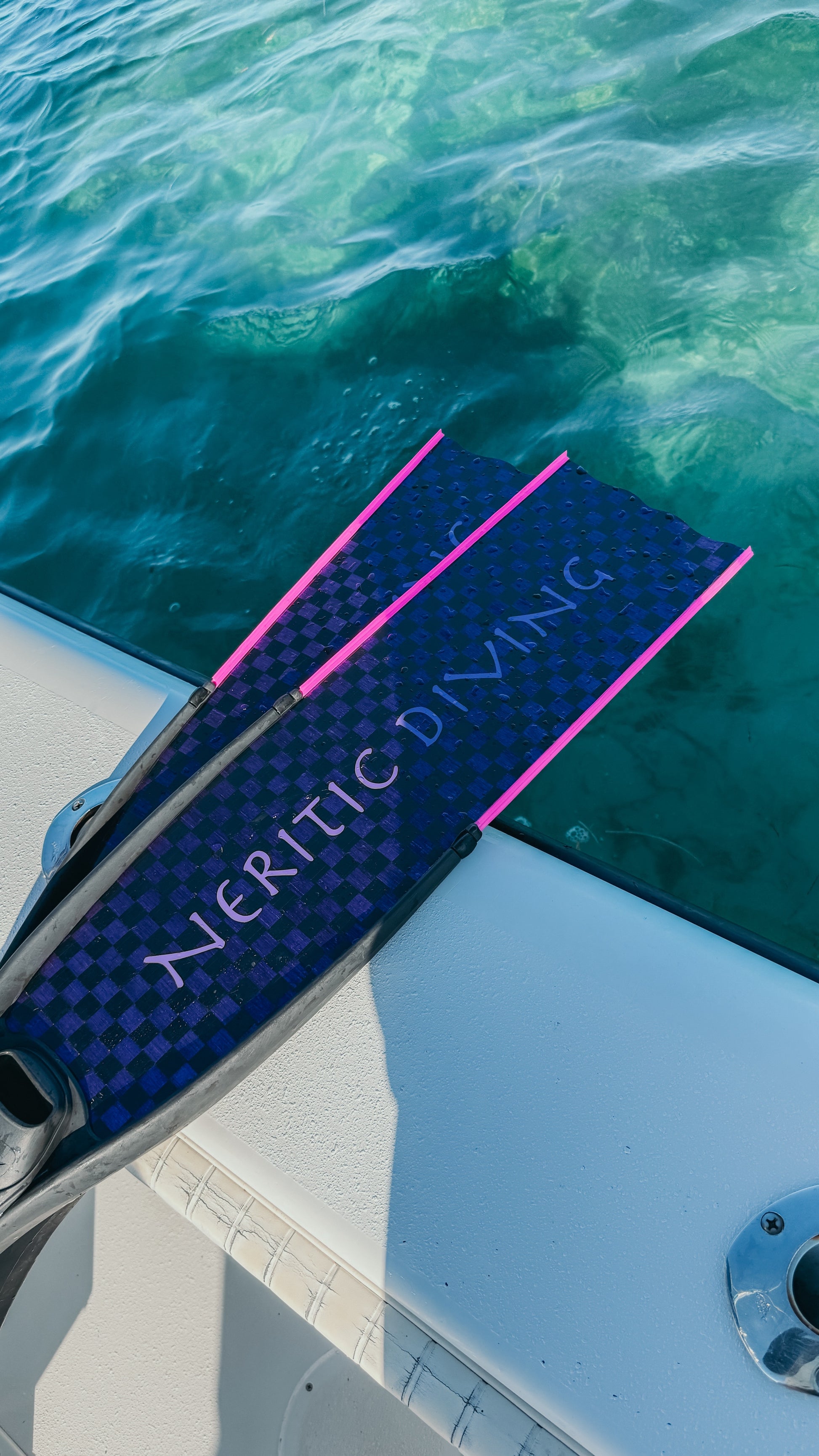 (NEW) Neritic Carbon Blades