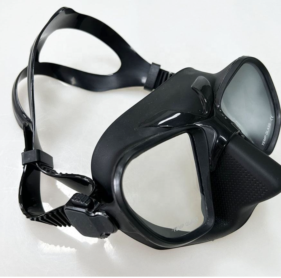 Axis Freediving Mask